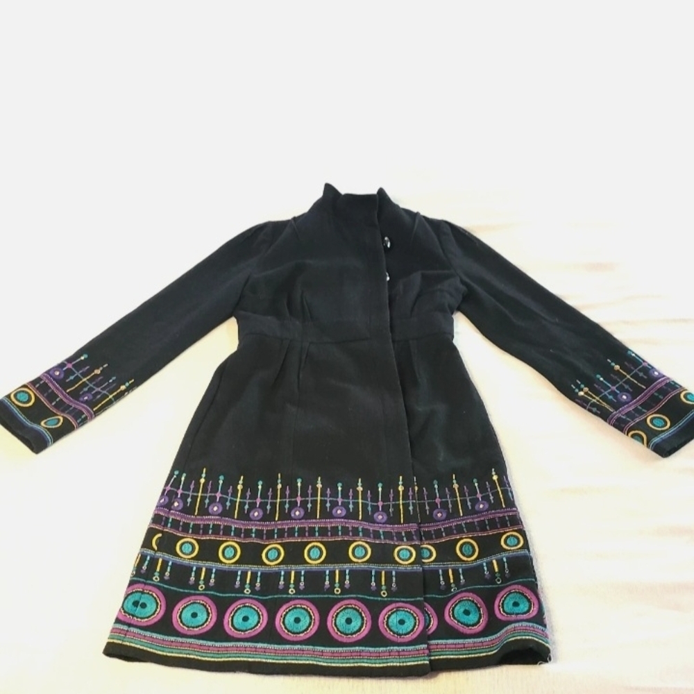 PLENTY Black Coat with Floweral Embroidered Design 50% Wool Blend : Size 4